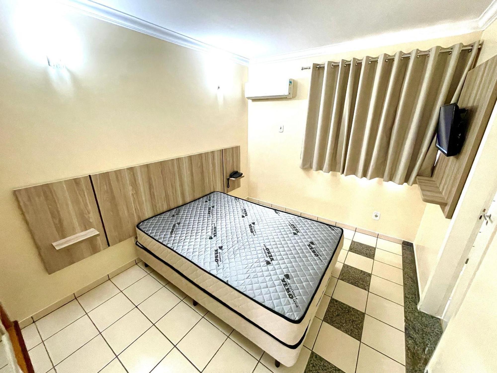 Di Roma Internacional Resort Apartamentos Para Temporada Caldas Novas Eksteriør billede